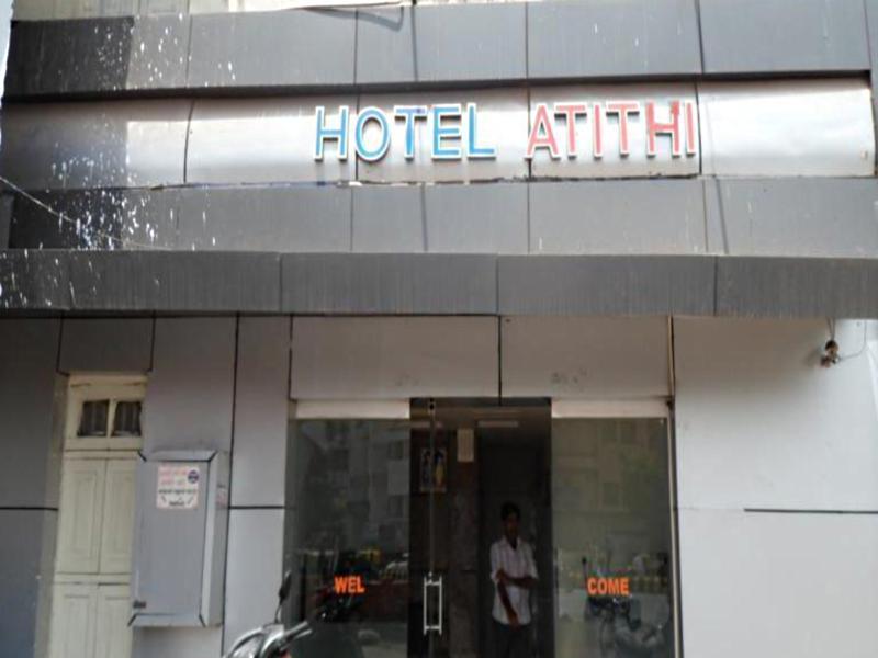 Hotel Atithi Ahmadabad Zewnętrze zdjęcie