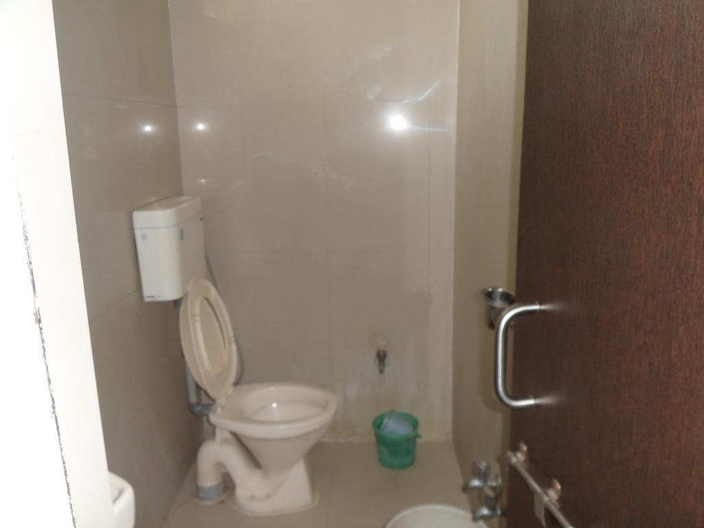 Hotel Atithi Ahmadabad Pokój zdjęcie